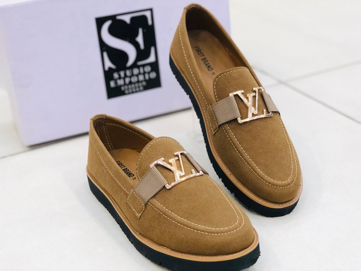 A006-LV Causal shoe
