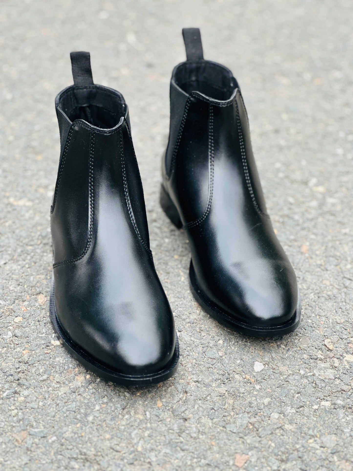C002-Chelsea Boot
