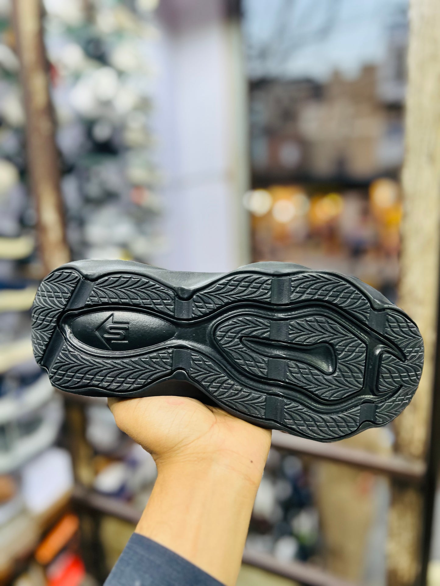 002-Medicated sketchers