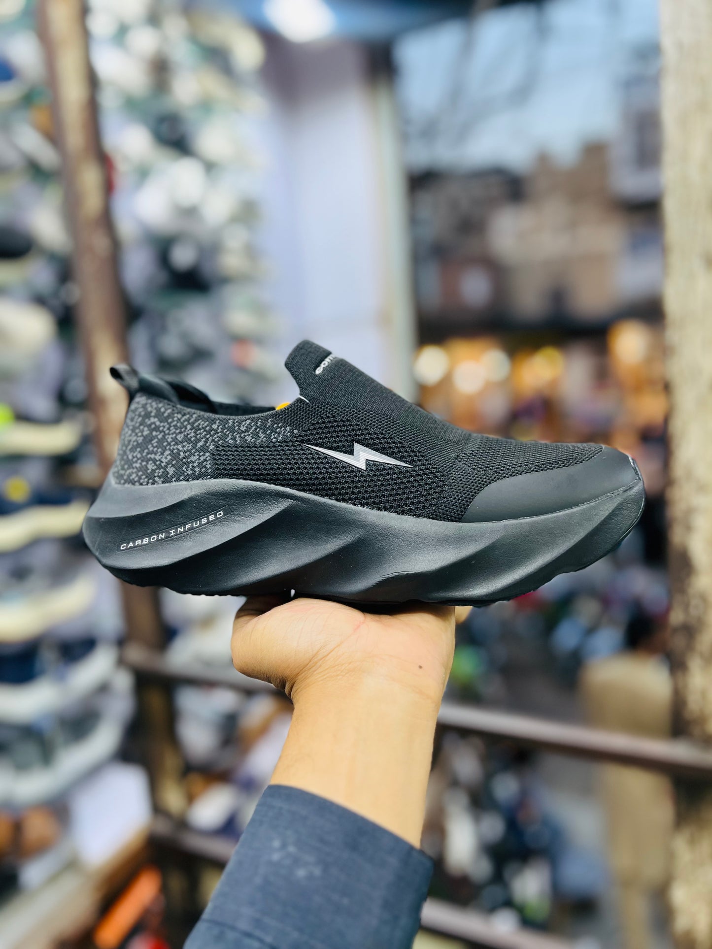 002-Medicated sketchers