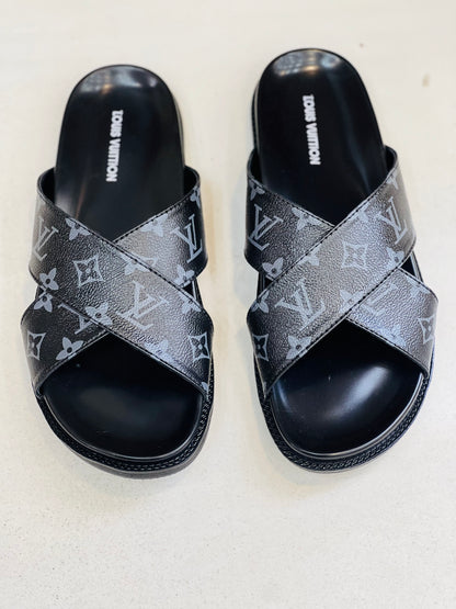 A002-louis vuttion slides