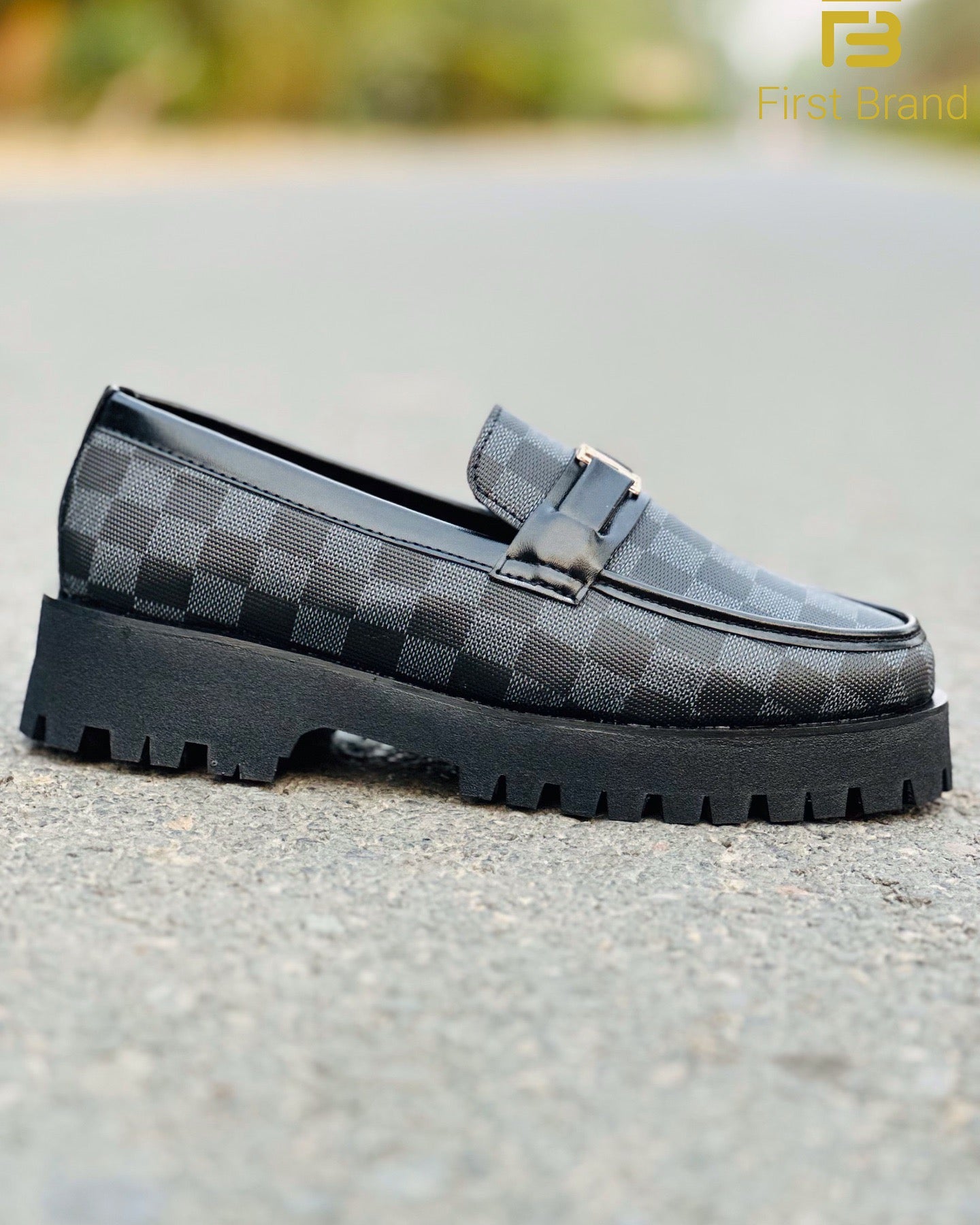 C000-LV Chunky  Shoe