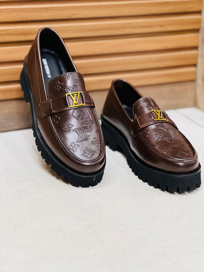 A002-Louis Vuitton chunky shoe