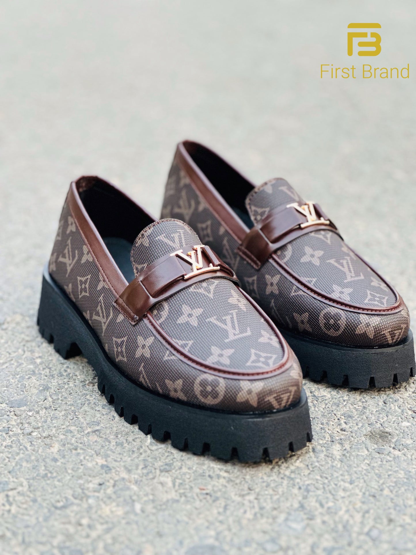 C013-Chunky Shoe LV