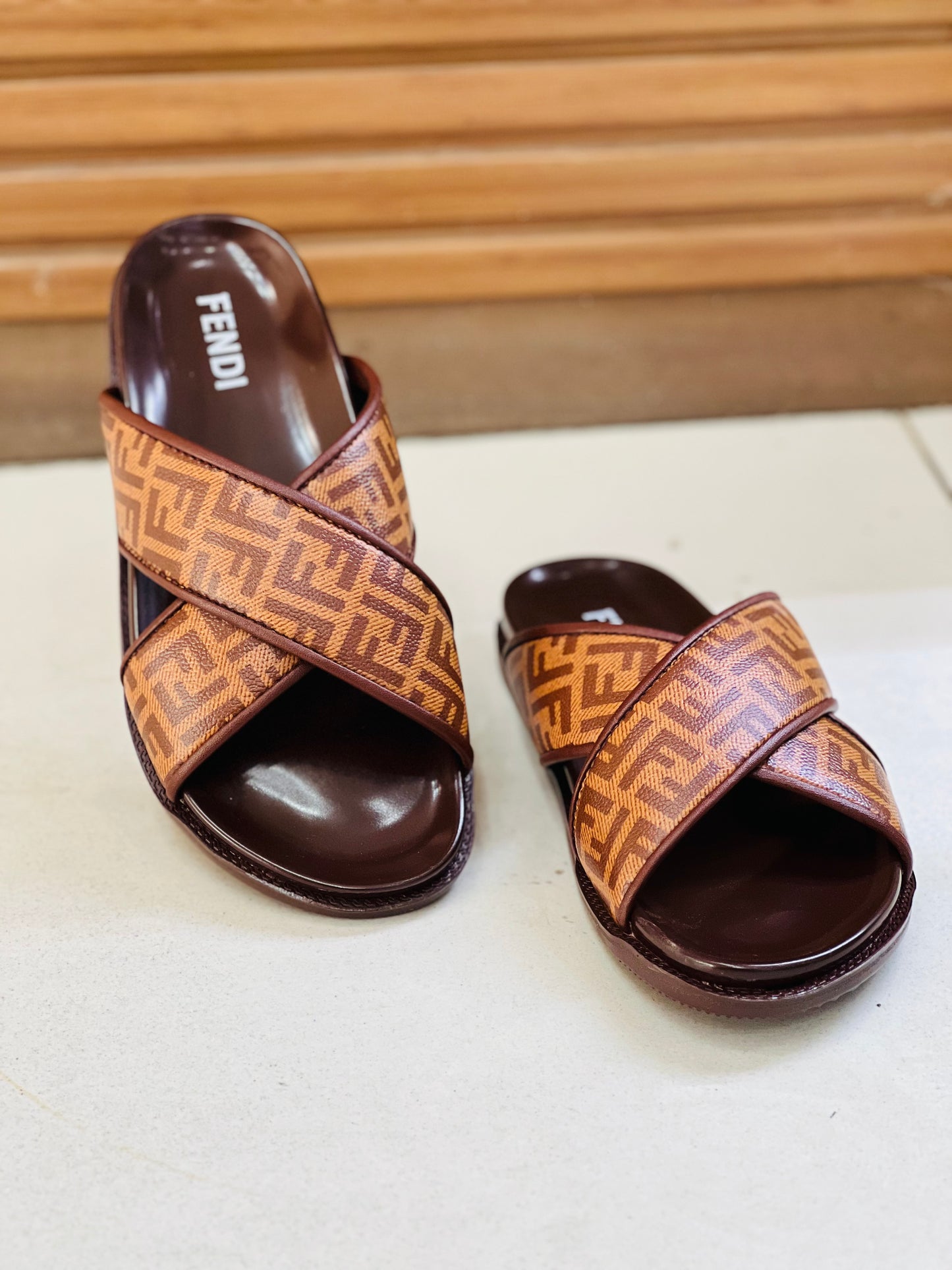 A006-Fendi slides