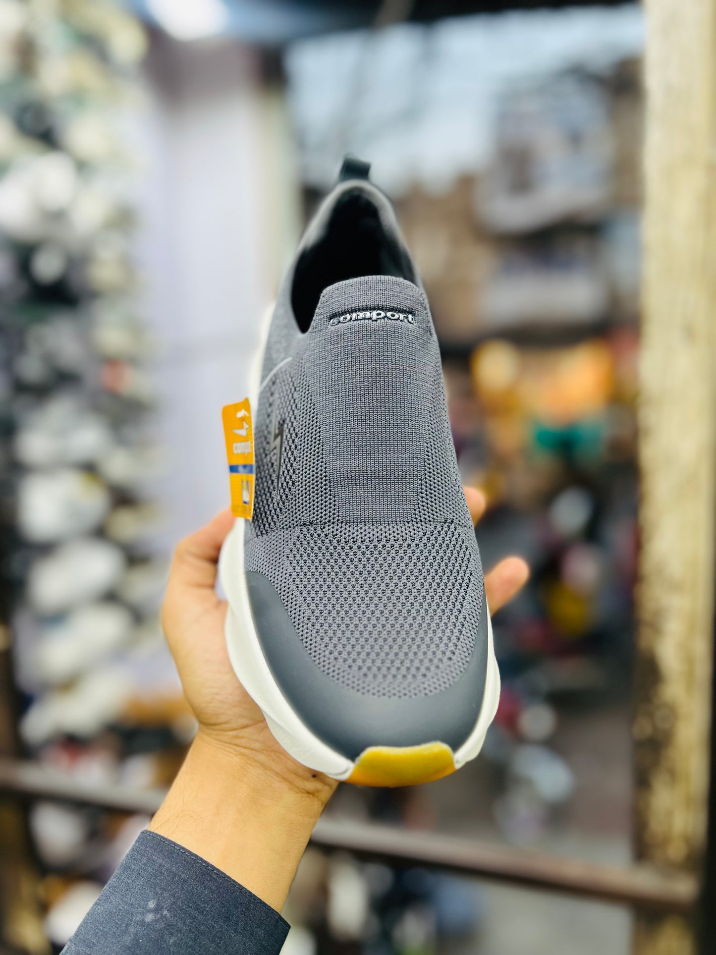 001-Medicated sketchers