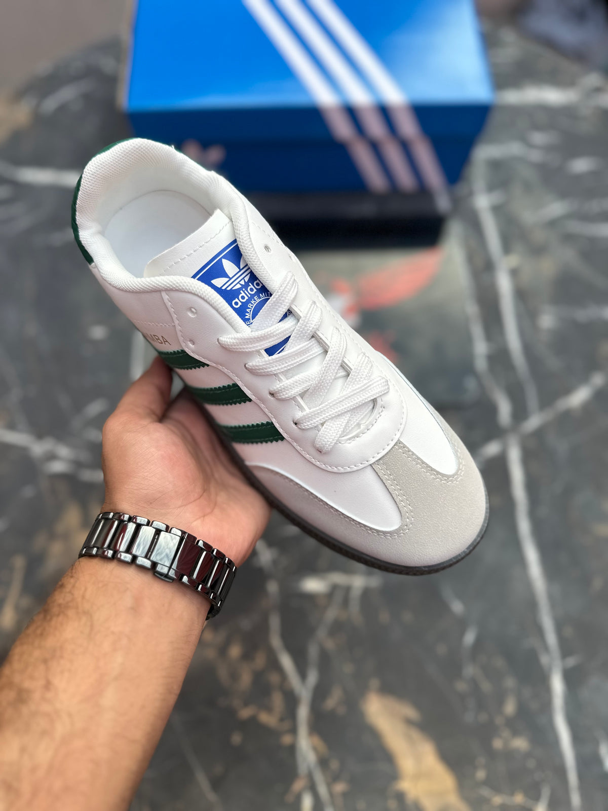 J019-Samba Shoe