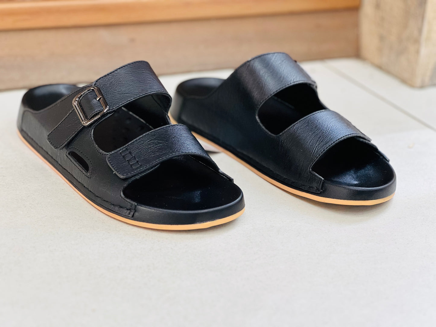 AS01- Leather sliper