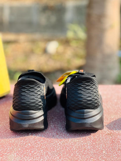 J003-Medicate Skechers